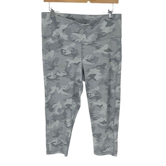 GapFit Eclipse Womens Camouflage High Waist Cropped Leggings Gray Large - Picture 1 of 9